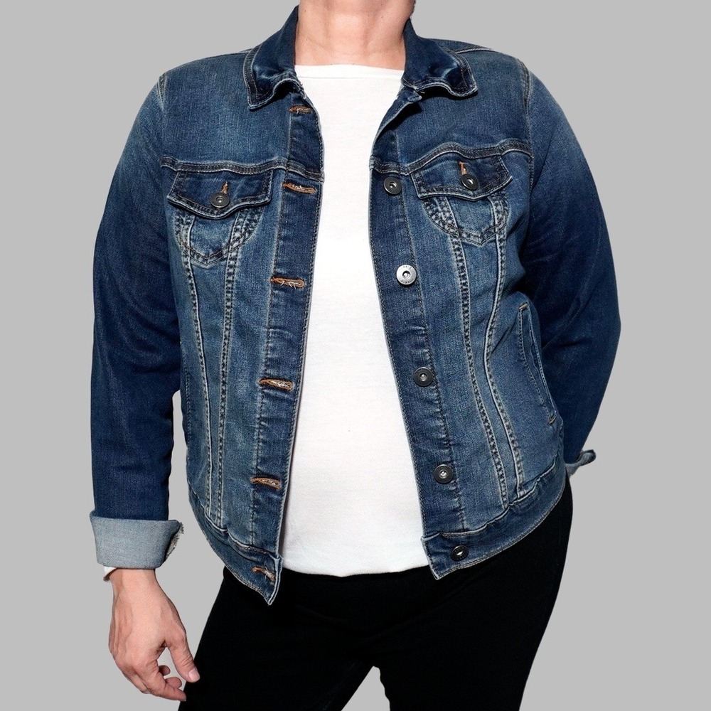 Torrid Modern Denim Trucker Jacket L XL 1X 12 14 Mid Wash Essential Casual